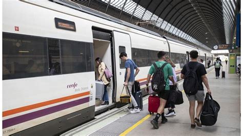 Los trenes de Media Distancia entre Sevilla y Málaga tardarán una media