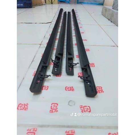 Jual Pelipit Weather Strip Kaca List Pelipit Kaca Pintu Mobil Innova