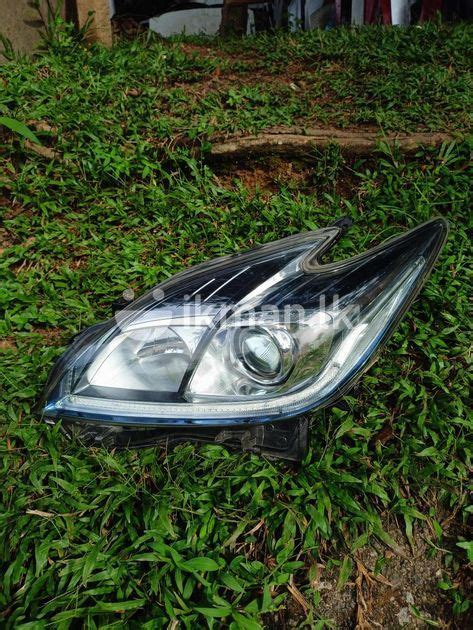 Toyota Prius ZVW30 Headlight In Kottawa Ikman