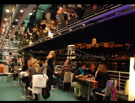 Actualiser 72 Imagen Budapest River Cruise Dinner Fr Thptnganamst Edu Vn