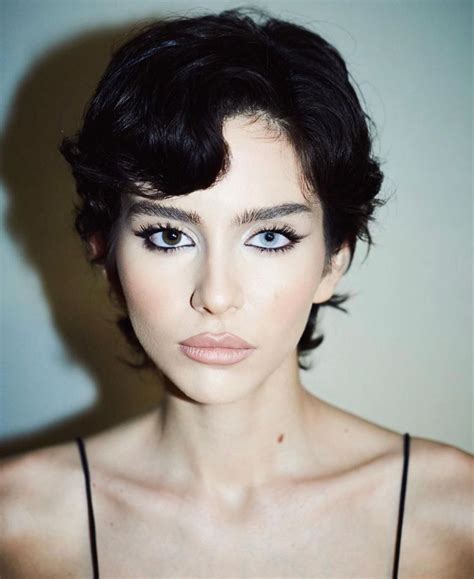 Pin On Makeup Hair Inspiration Short Hair Styles Hair Looks