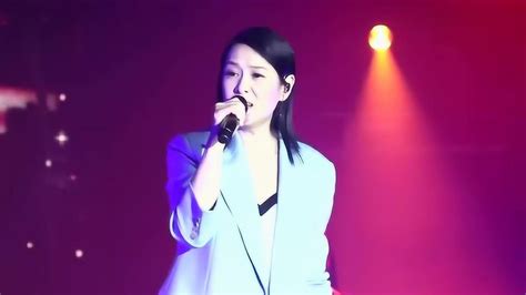 刘若英演唱《原来你也在这里》被歌迷抢唱，刘若英当时只能无语了腾讯视频