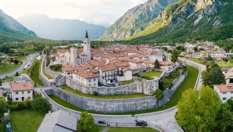 Venzone Cosa Vedere Nel Borgo Più Bello Del Friuli Venezia Giulia