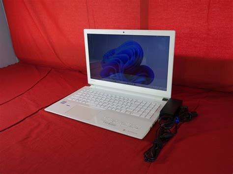 【傷や汚れあり】東芝 Dynabook T55dw 【core I3 7100u】 ★ Windows 11 ★ 8gbssd256gb