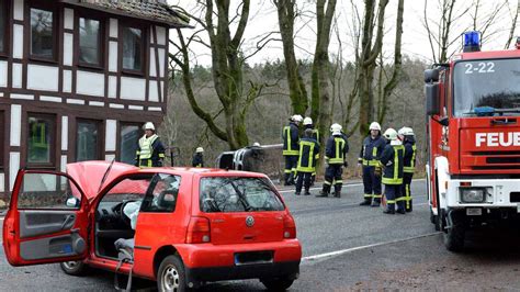 Unfall bei Wickenrode Zusammenstoß in Kurve beide Fahrer verletzt