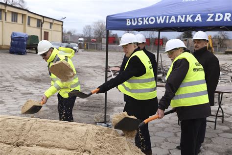 Rusza budowa nowego zakładu produkcji Buskowianki wKielcach info