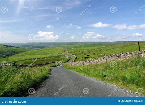 A Road In The Yorkshire Dales Stock Photo Image Of Outdoor England