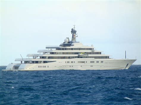 Imposing 162M Giga Yacht DUBAI at anchor in Dubai — Yacht Charter ...