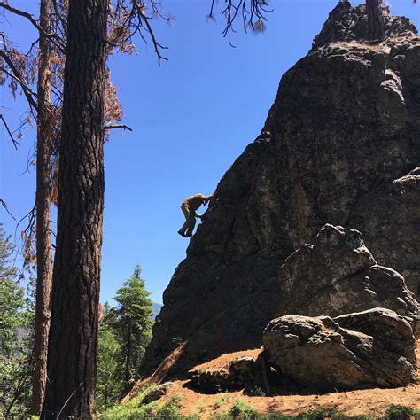 Downclimbing a random limestone outcrop we found at work [OC][3000x3000