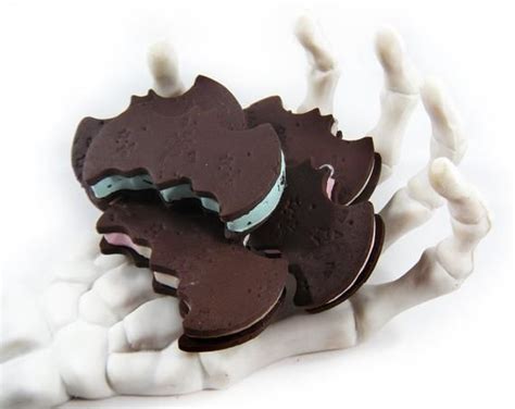 Retro Party Bat Ice Cream Sandwich