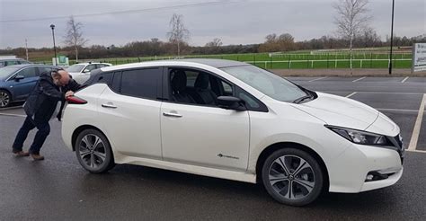 ISSUES OF ELECTRIC VEHICLES – Auto Tech Nerds