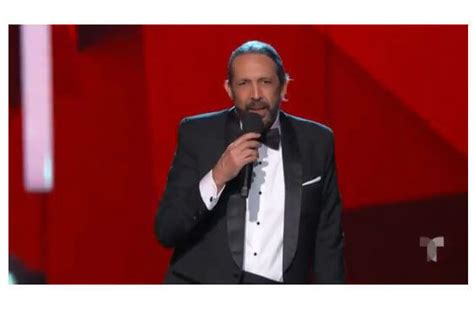 Juan Luis Guerra Recibe Premio Billboard 2019 A La Trayectoria