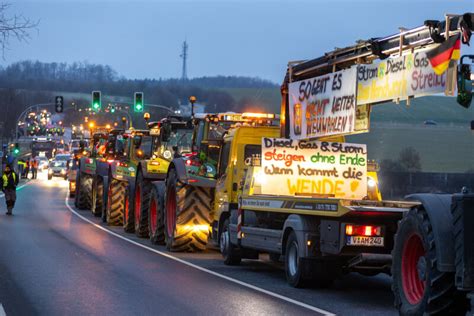 Bauernprotest Im Vogtland Landwirte Legen Autobahnauffahrten Und