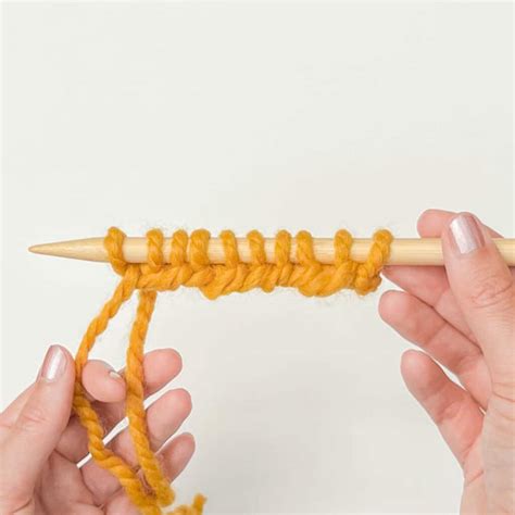 Long Tail Cast On Knitting Technique 7 Easy Steps