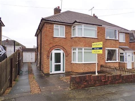 3 Bed Semi Detached House For Sale In Moorgate Avenue Birstall