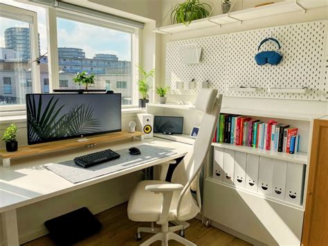 A WFH Desk Setup From Real Life: Functional, Aesthetic, and Affordable