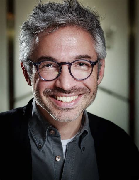 Pedro Sobrado à Frente Da Museus E Monumentos De Portugal A Nova