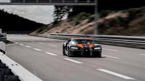 Bugatti Chiron Breaks 300-MPH Top-Speed Barrier—Holy $@^%, 60% OFF