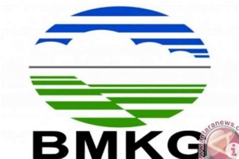 Bmkg Ingatkan Warga Untuk Mewaspadai Potensi Hujan Lebat Hingga Angin