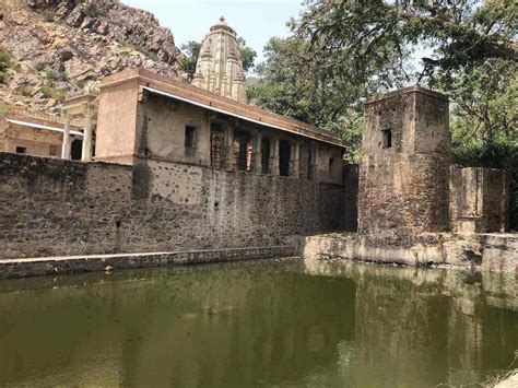 Bhangarh Fort Rajasthan One Of The Most Haunted Ghost Towns In India