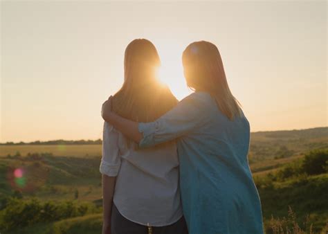 Conheça as três fases da adolescência