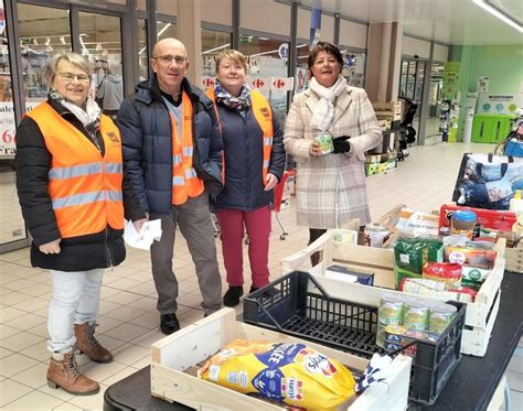 Plumergat Kg De Denr Es Collect Es Pour La Banque Alimentaire