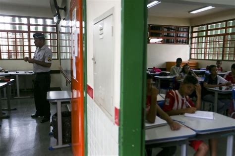 Mec Pretende Implantar No País 108 Escolas Cívico Militares Até 2023