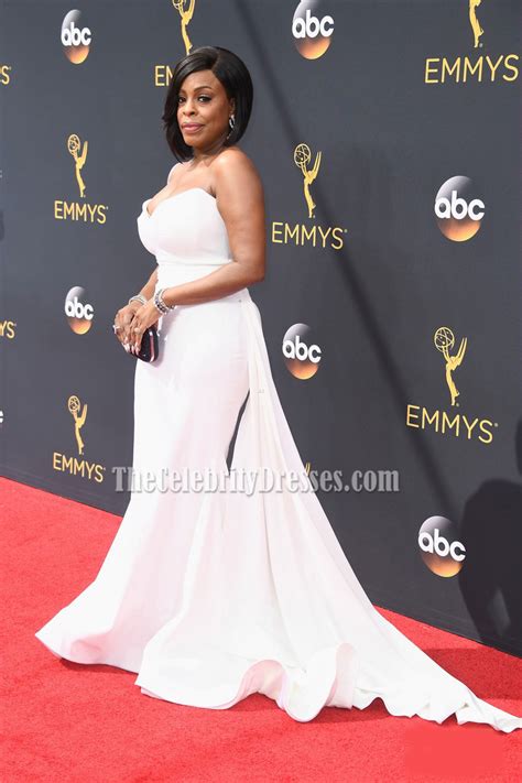 Niecy Nash White Strapless Long Red Carpet Evening Dress 68th Emmy ...