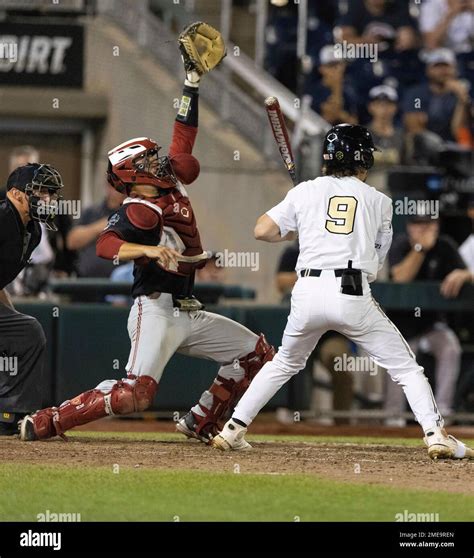 Stanford Catcher Kody Huff Left Reaches For A Wild Pitch From Pitcher