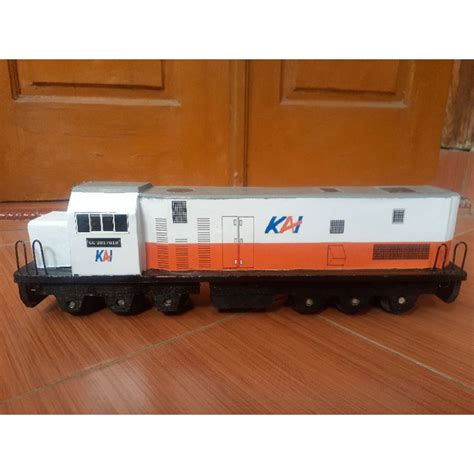 Jual Promo Handmade Miniatur Lokomotif Kereta Api Indonesia Cc