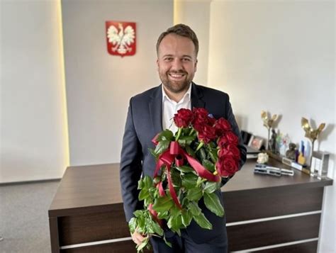 Prezydent Starachowic Marek Materek Z Absolutorium I Wotum Zaufania