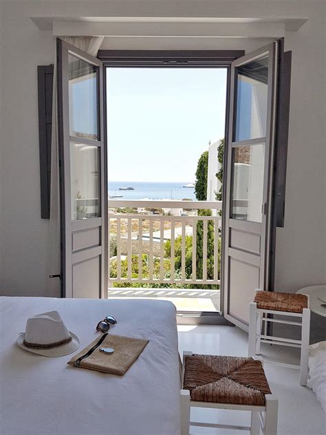 Best view hotels in Greece: You have to check these rooms with a view!