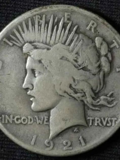 Eight Rare Dimes And Ancient Bicentennial Quarter Worth Million