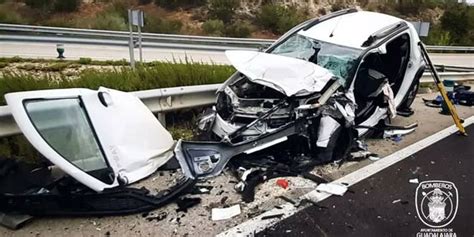 Un Choque Frontal Entre Dos Veh Culos En La N A Su Paso Por