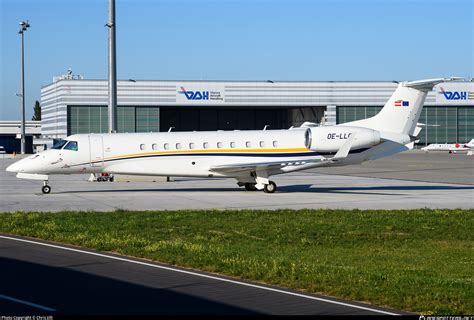 OE LLG MJet Embraer EMB 135BJ Legacy 600 Photo By Chris Jilli ID