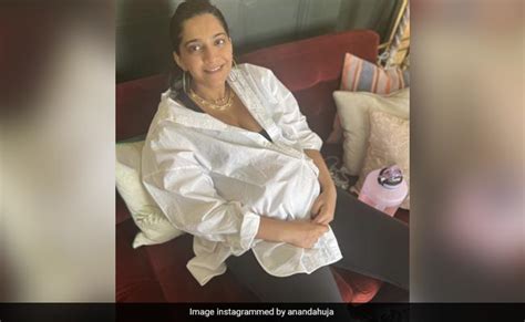 Pregnant Sonam Kapoor Through The No Filter Lens Of Husband Anand Ahuja