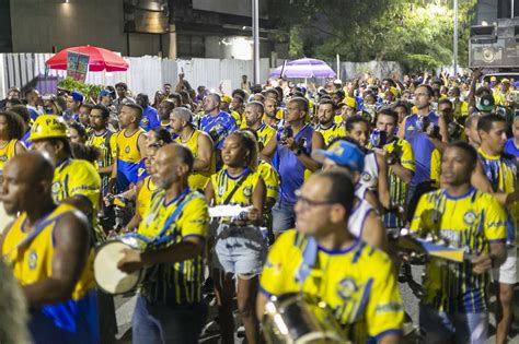 Galeria Do Samba Unidos Da Tijuca Realiza Seu Primeiro Ensaio De Rua