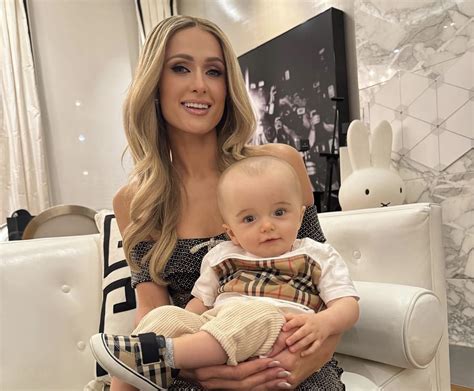 Es el bebé más hermoso Paris Hilton comparte nuevas fotos de su hijo