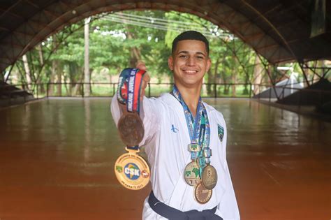 Dia Mundial do Karatê conheça atleta do AM promessa na modalidade