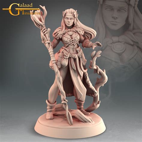 Sexy Druid Pinup Miniature 32mm 28mm Resin Miniature Dungeons And Dragons Pathfinder Tabletop