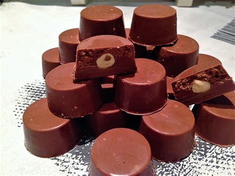 Recette De Chocolats Fourr S Pralin Et Chocolat Au Lait