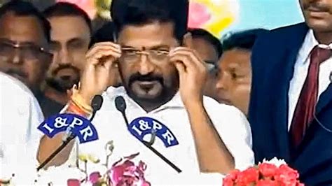 Revanth Reddy Takes Oath As Telangana Cm Bhatti Vikramarka His Deputy Latest News India