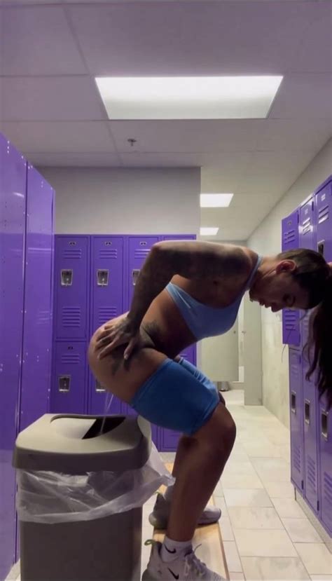 Hot Twitter Girl Pees In Trash Can ThisVid
