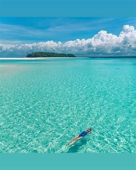 Zanzibar beach, Tanzania : interestingasfuck