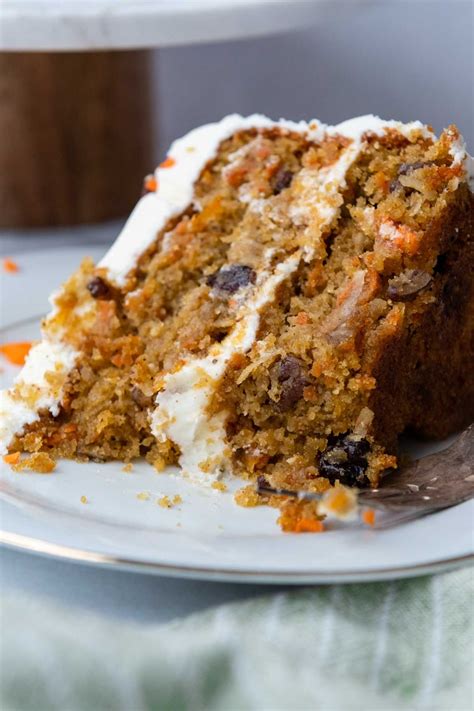 Fluffy, Moist Almond Flour Carrot Cake | Baking with almond flour ...