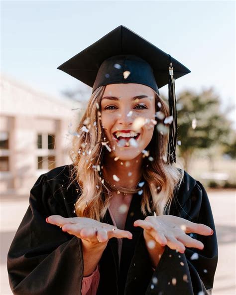 College Graduation Pictures Poses Graduation Picture Poses Grad Pics