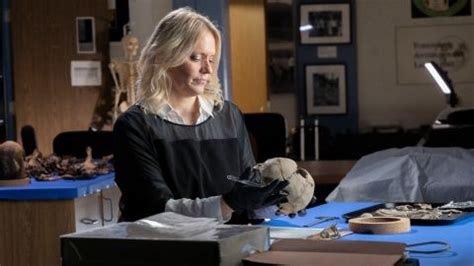 Amelia Earhart: DNA testing may prove whether bones from Pacific island ...