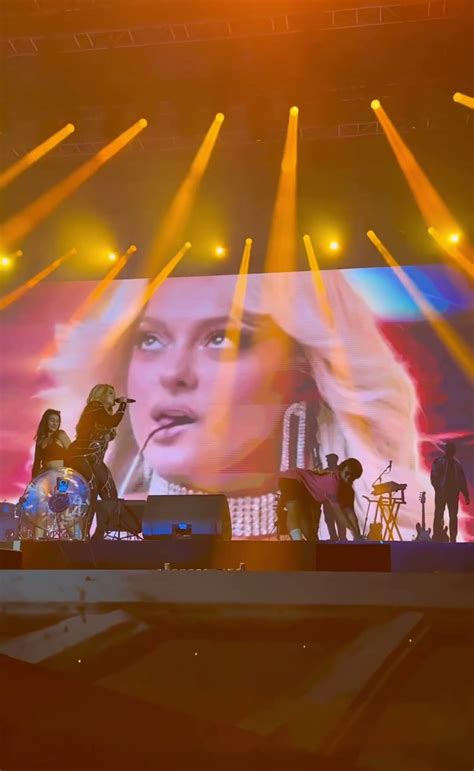 Galerie Foto Bebe Rexha A F Cut Spectacol La Untold Cine Este