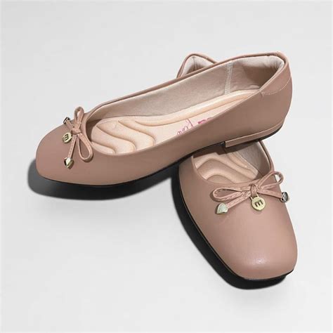 Sapatilha Feminino Moleca Napa Preto Nude