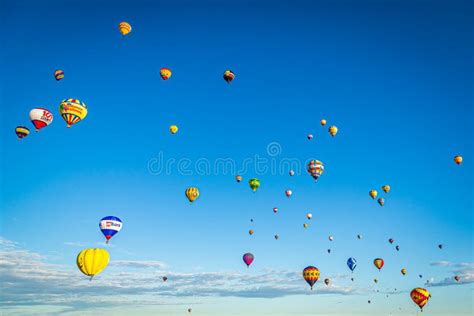 Albuquerque Hot Air Balloon Fiesta Editorial Stock Image Image Of High Ascend